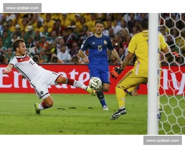 鏖战正酣！世界杯半决赛，谁能抓住最后的机会